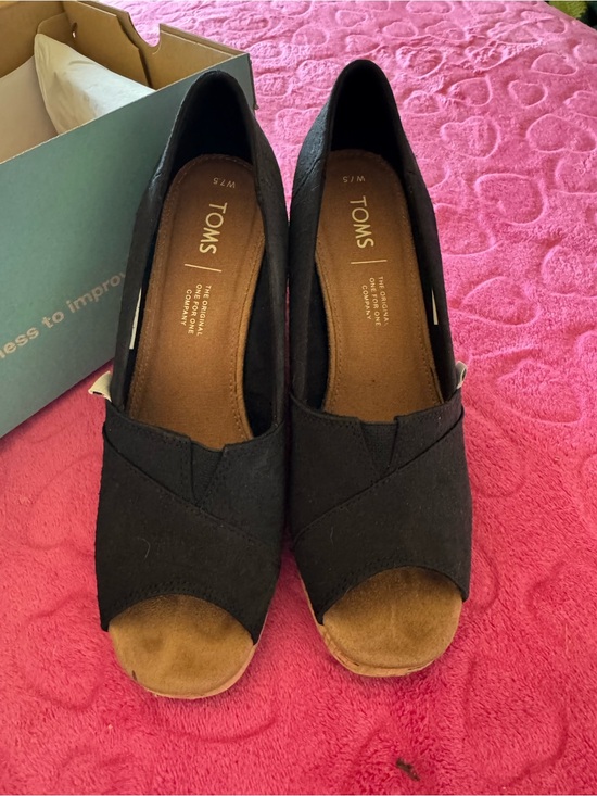 Toms Shoes - Toms Black Canvas Cork Wedge Espadrille